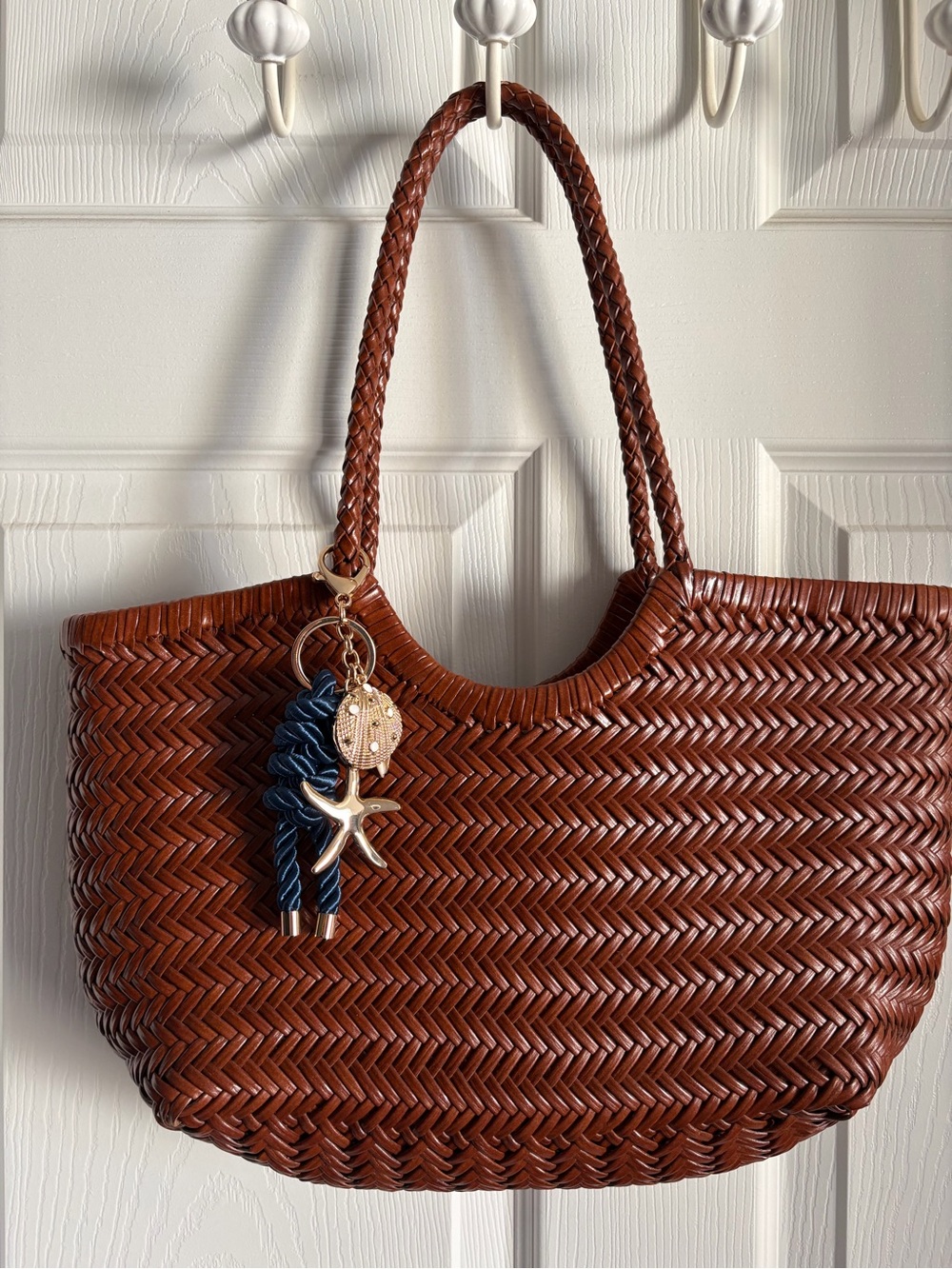 Anthropologie Woven Tote Bag in Chestnut Brown - Picture 4 of 6